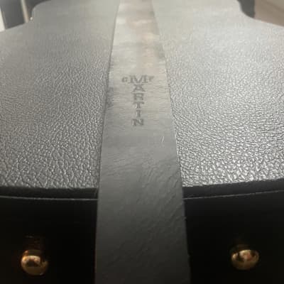 Fender Broken-in Leather Guitar Strap - Black, 2.5″ - Ex Demo