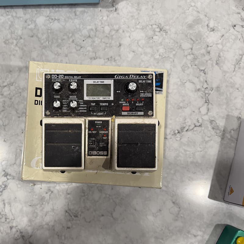 Boss DD-20 Giga Delay