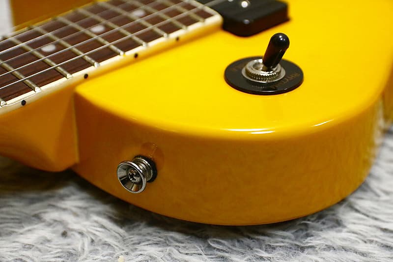 Blitz by Aria BLP-SPL Yellow Les Paul Special P90 type model