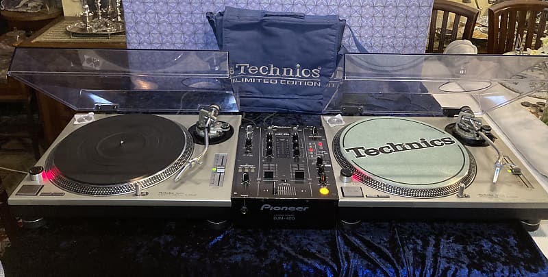 2 x Technics SL-1200MK2 pair + Pioneer DJM-400 + Limited
