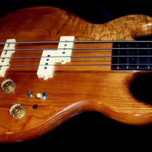 D'Agostino Bass and Guitar as Pair 1981 Natural image 16