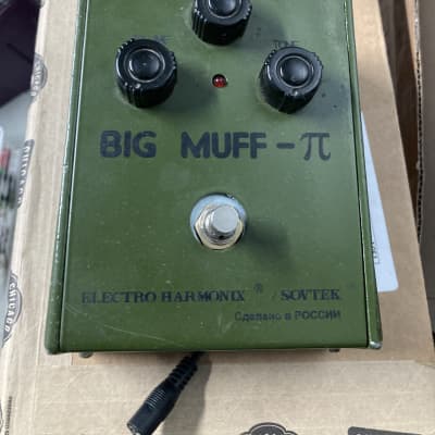 Electro-Harmonix Sovtek "Green Russian" Big Muff Pi electric guitar, fuzz pedal image 1