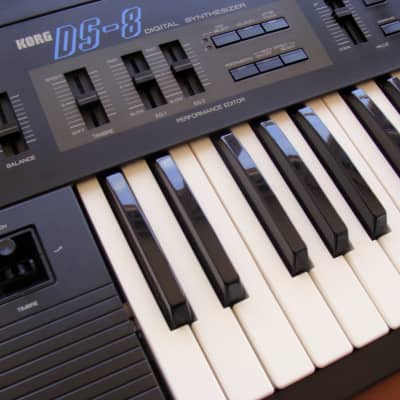 Korg Ds-8 FM Synthesizer 61 keys image 4