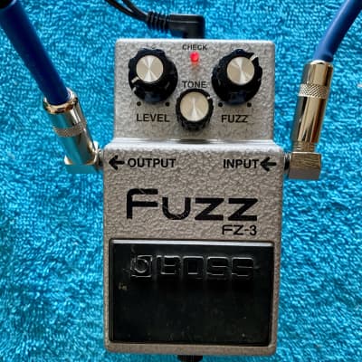 公式直営FZ-3 FUZZ BOSS 完動品 箱付き 同梱可能 ファズ