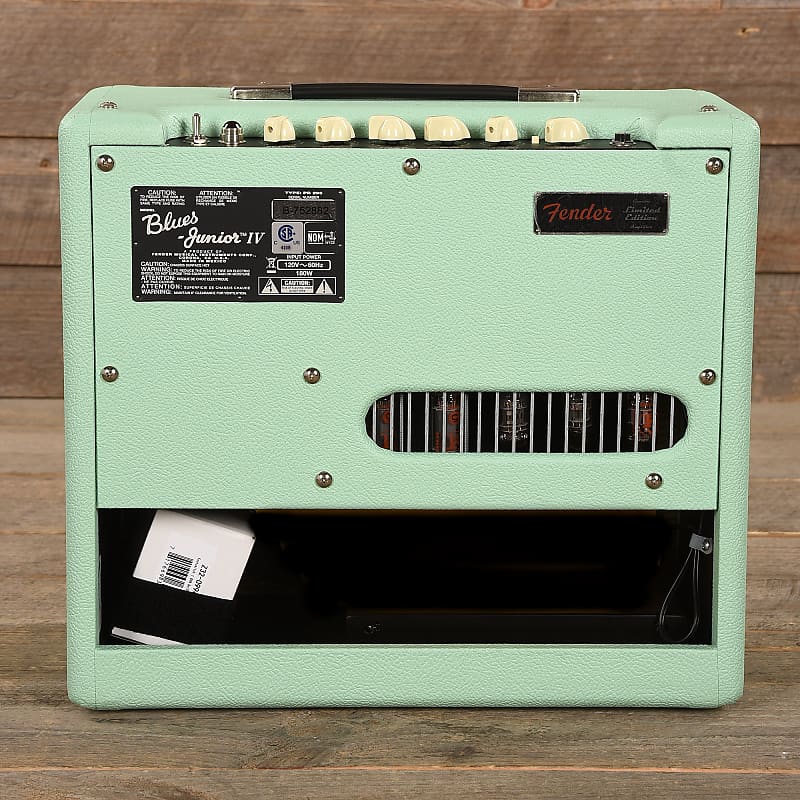 Fender Blues Jr. IV 1x12 Combo Surf Green Limited Edition w Fender Blues Jr. IV 1x12 Combo Surf Green Limited Edition w