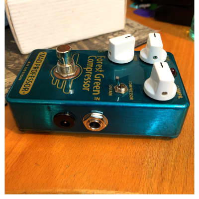 Mad Professor Forest Green Compressor (hand wired version