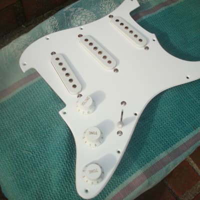 Squier Affinity 2020s white complete pickguard image 2