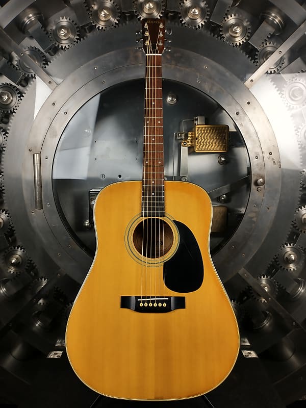 Morris W-15 Acoustic Guitar MIJ w/ Hard Case image 1