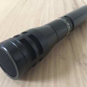 Crown CM700 Condenser Microphone *Sounds Great *Bass Roll-Off