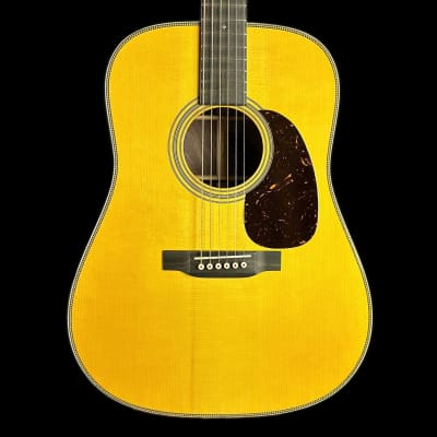 Mint Martin Custom Shop 28 Style Dread Adirondack/WEIR w/Case