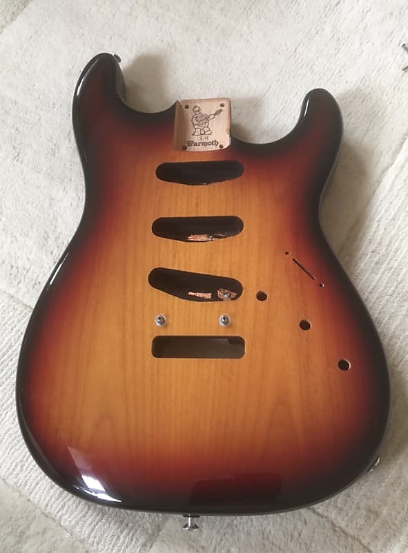 Rear routed store strat body