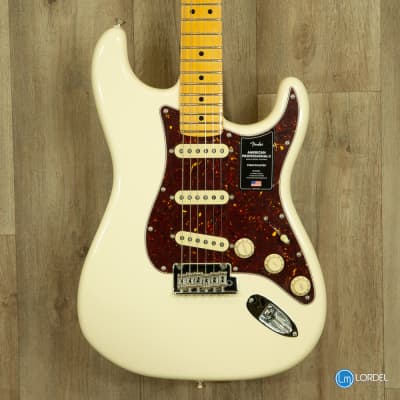 Fender American Professional II Stratocaster, Maple Fingerboard, Olympic White image 1