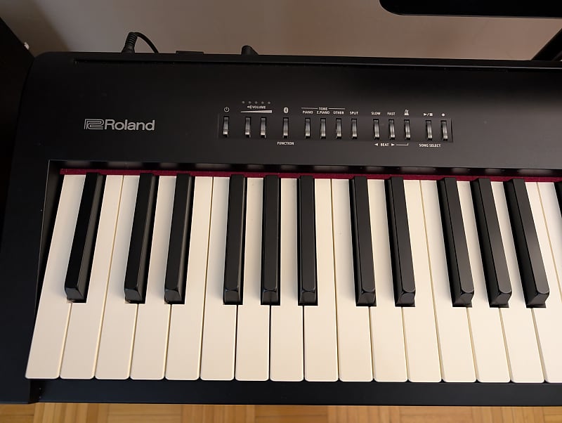 Roland FP-30 88-Key Digital Portable Piano image 1