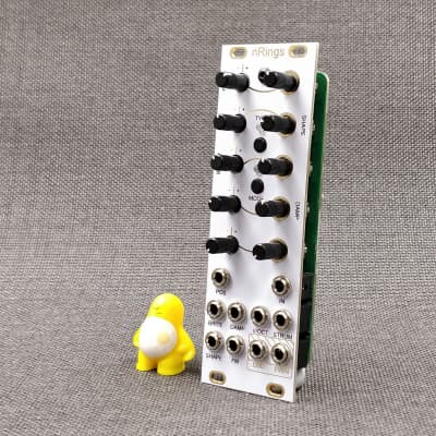 nanoRings - Mutable Instruments Clone - nRings, Micro Rings - Custom White/Gold  Panel image 2