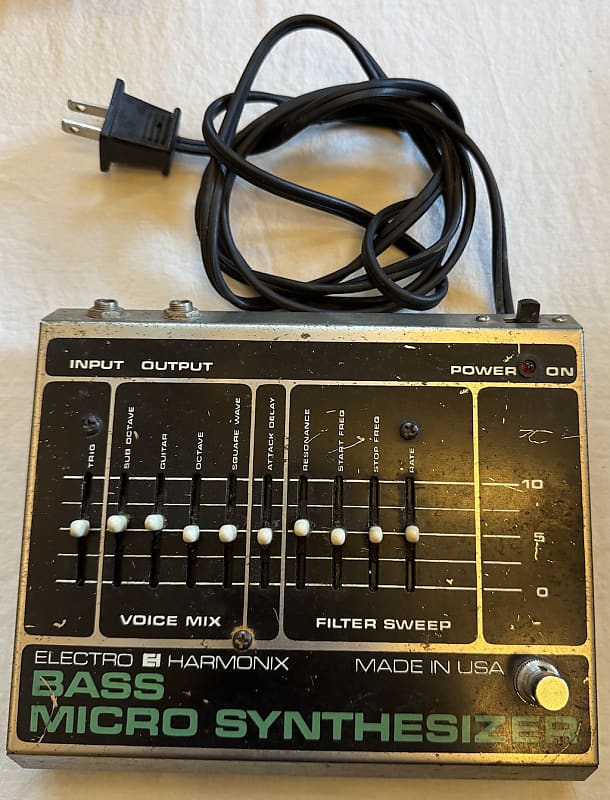 Electro-Harmonix Bass Micro Synthesizer