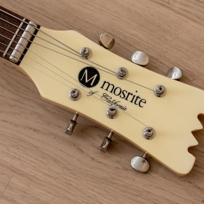 1990s Mosrite Ventures Model Travel Guitar 3/4 Size Body Pearl White Built-In-Amp, Kurokumo image 4