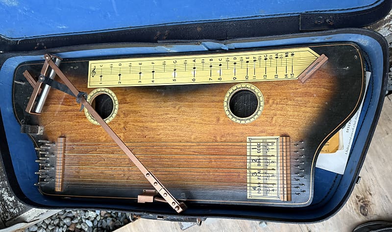 Tremoloa Tremoloa 1940's - sunburst | Reverb