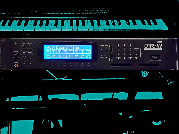 Korg 01R/W Synthesizer / 16 track Sequencer FREE Ship