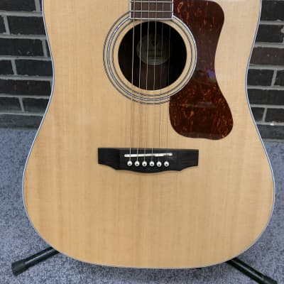 Guild Westerly Collection D-260E Deluxe Acoustic Electric Guitar Natural image 2