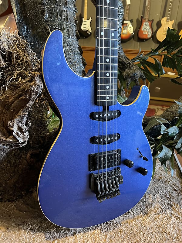 Yamaha SE700E with Hard Shell Case | Reverb
