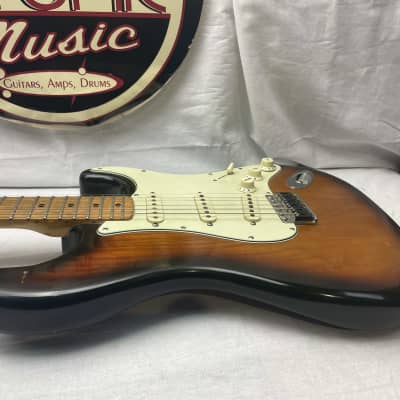 Fender USA Stratocaster Guitar with Case - changed saddles & electronics 1979 - 2-Color Sunburst / Maple neck image 13