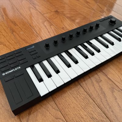 Native Instruments Komplete Kontrol M32 2019 - Black | Reverb