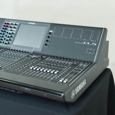 Yamaha CL5 72-Channel Digital Mixing Console CG00VHX image 2