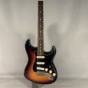Fender American Standard Stratocaster  2003 3 Tone Sunburst