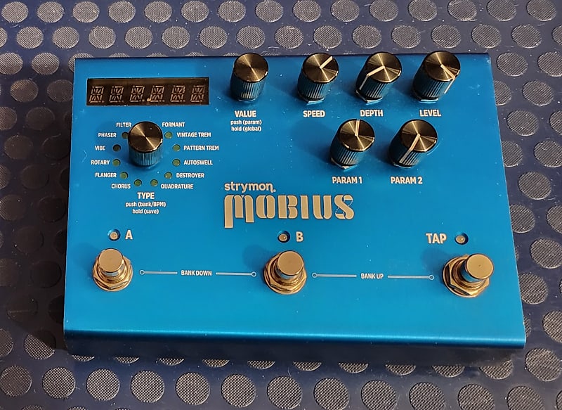 Strymon Mobius