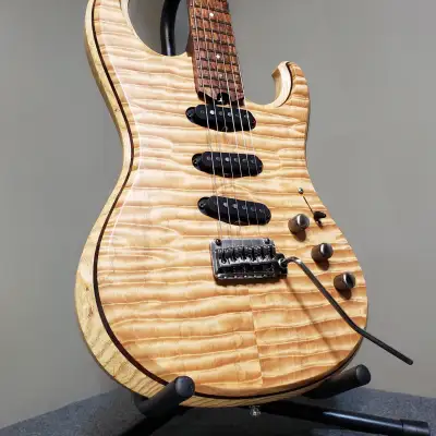 Barlow Guitars Eagle 2023 Quilt Maple / Caribbean Rosewood for sale