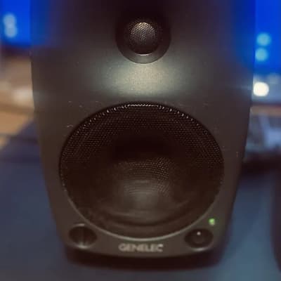 Genelec 8030A 5" Powered Nearfield Studio Monitor (Pair) 2005 - 2013 - Gray image 4