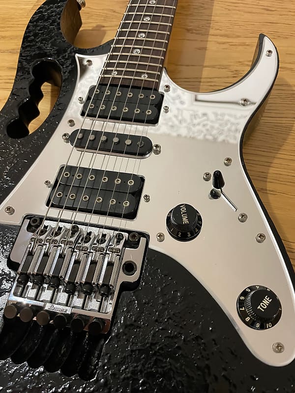 Ibanez JEM7D-BK Steve Vai Signature 2003 w/OHSC