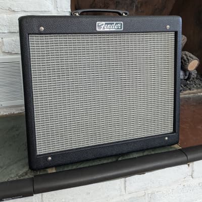 Fender Blues Junior III 15-Watt 1x12