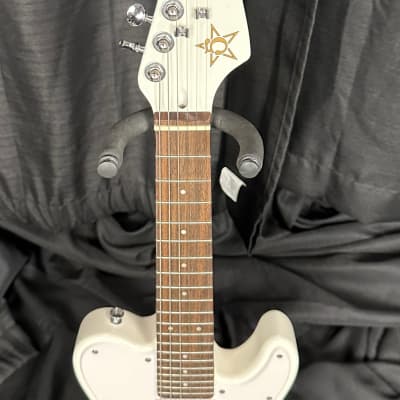 Five-Star Mini-Tele 2022-2023 - White image 6