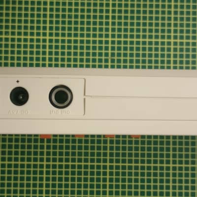 Casio PT-30 31-Key Mini Synthesizer 1980s - White image 2