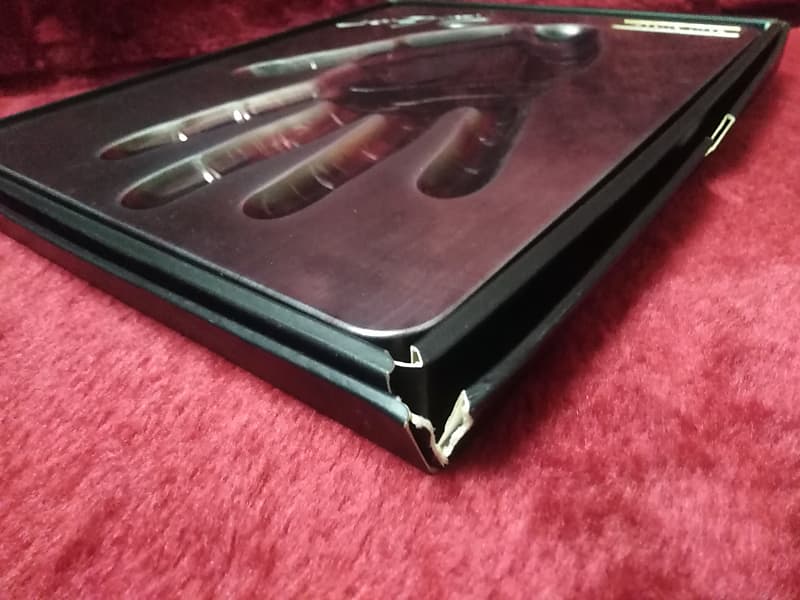Paul Gilbert Handprint Metal Plate Young Guitar the Master