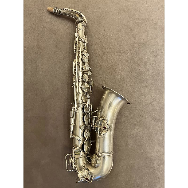 Conn chu deals berry alto saxophone