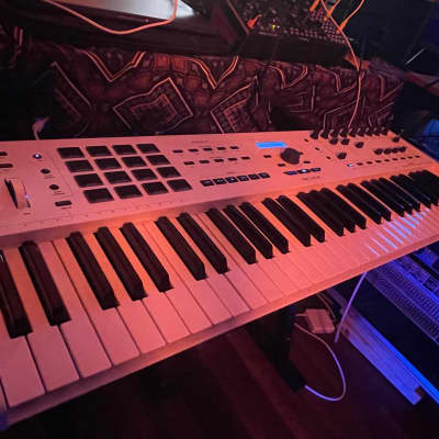 Arturia KeyLab 61 MkII MIDI Controller 2018 - Present - White