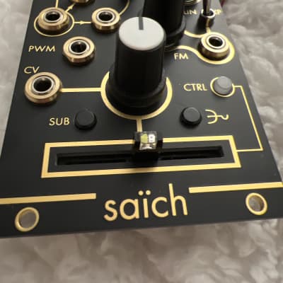 Instruo saïch  Black and Gold image 4