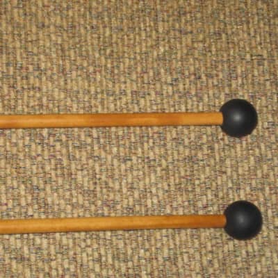 ONE pair new old stock (with packaging) Vic Firth M5 American Custom Keyboard Medium Hard Rubber Mallets, 1" Balls, for Xylophone (Xylo), Marimba, and Vibes. (VIC-M5) black hard rubber 1" balls, birch natural wood shafts (sticks) image 19