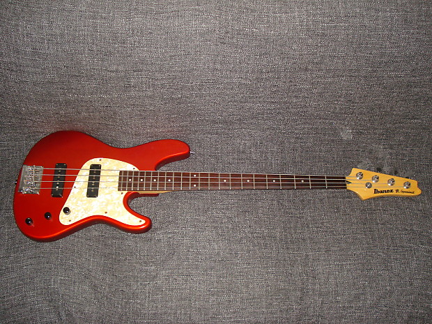 Ibanez store expressionist bass