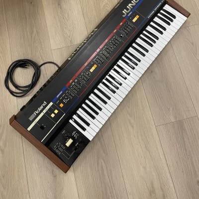 Roland Juno-6 Synthesizer w/ Box