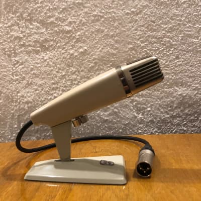 Vintage Grundig GBM 125 ribbon microphone (Beyerdynamic M260) image 2