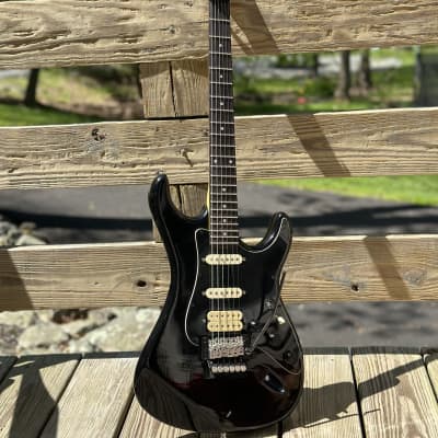 ギター Navigator N-ST-300/R LakePlacidBlue 2006 Navigator N-ST-300/R Lake Placid Blue [SN S0509104] [05/31