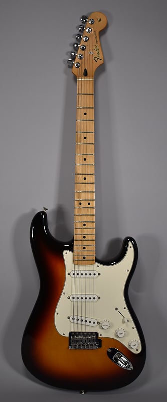 2009 Fender Standard Stratocaster 3-Tone Sunburst MIM image 1