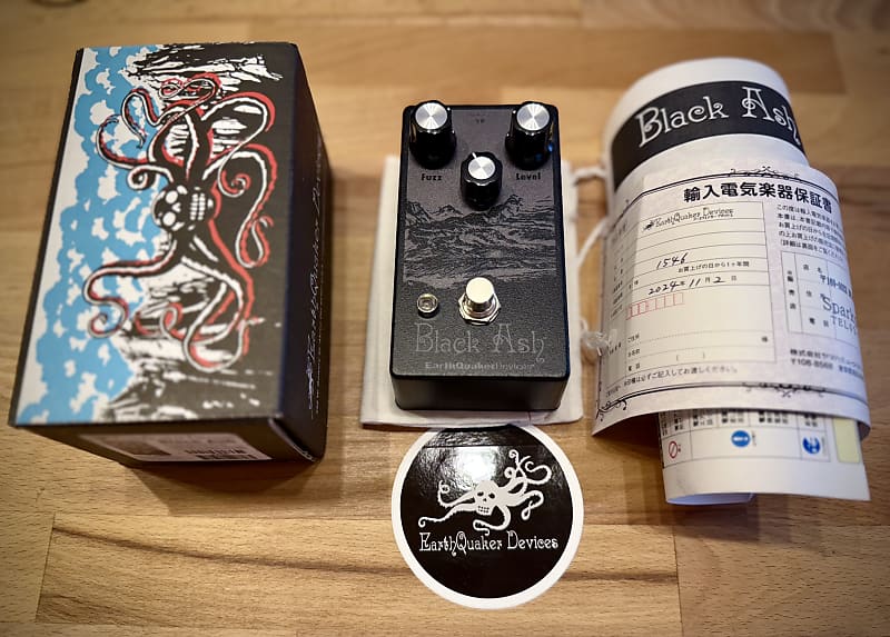EarthQuaker Devices Black Ash
