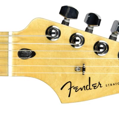 Fender Player Plus Stratocaster in Tequila Sunrise MX21128020 image 12