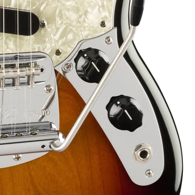 Fender Vintera® '60s Mustang® - 3-Color Sunburst image 5