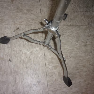 Vintage Chrome Snare Stand holds up to 15" drum light to medium duty single braced leg base image 2