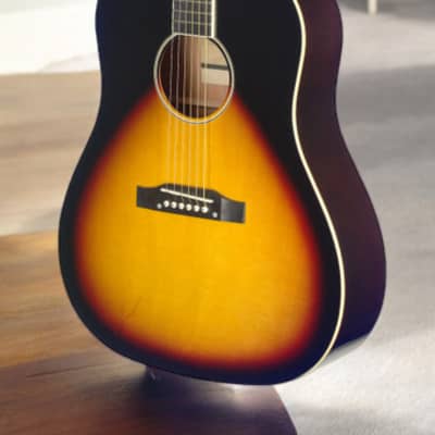 Vintage 1970's Hamox Deluxe W200 Square Shoulder Acoustic